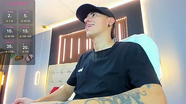 Snapshot of Lobo_17_ chatting on March 2026 02:39:01 AM Lobo 17 online show from March 2026 02:39:01 AM