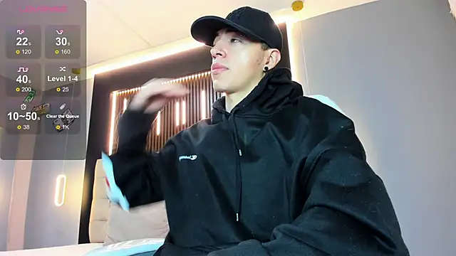 Snapshot of Lobo_17_ chatting on March 2026 03:52:01 AM Lobo 17 online show from March 2026 03:52:01 AM