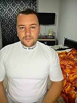 Snapshot of KarlosCarutox chatting on October 2025 05:25:01 PM KarlosCarutox online show from October 2025 05:25:01 PM