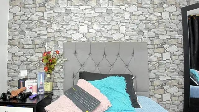 your angel7 online show from September 2025 02:11:01 AM