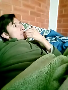 Snapshot of johan70sexy chatting on October 2025 03:54:01 PM johan70sexy online show from October 2025 03:54:01 PM