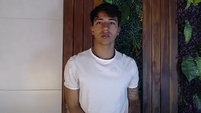 Snapshot of Andy_Joy_ chatting on October 2025 11:09:01 AM Andy Joy online show from October 2025 11:09:01 AM