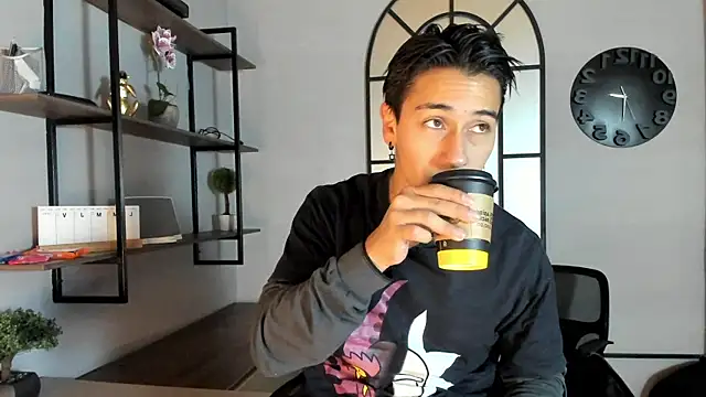 Snapshot of Andy_Joy_ chatting on October 2025 11:31:02 AM Andy Joy online show from October 2025 11:31:02 AM