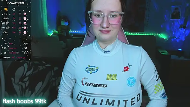 Snapshot of KrisTyBooBsin chatting on January 2025 12:20:01 PM KrisTyBooBsin online show from January 2025 12:20:01 PM