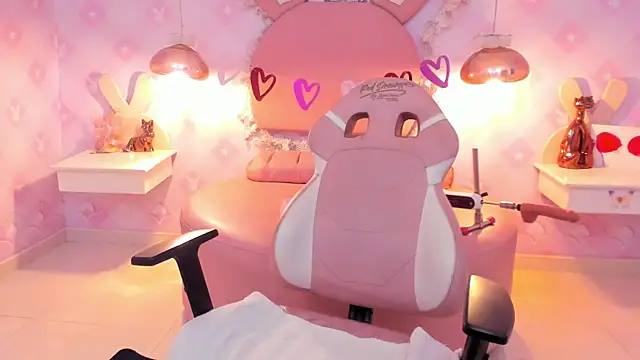 Snapshot of Saraa_Skinny chatting on March 2025 02:51:01 PM Saraa Skinny online show from March 2025 02:51:01 PM