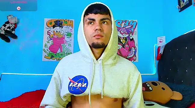 Snapshot of kalivan_voinesscu chatting on December 2024 01:55:01 PM kalivan voinesscu online show from December 2024 01:55:01 PM