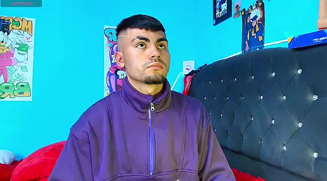 Snapshot of kalivan_voinesscu chatting on January 2025 04:47:01 AM kalivan voinesscu online show from January 2025 04:47:01 AM