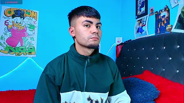 Snapshot of kalivan_voinesscu chatting on March 2025 07:21:02 AM kalivan voinesscu online show from March 2025 07:21:02 AM