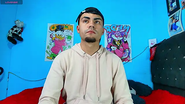 Snapshot of kalivan_voinesscu chatting on March 2025 08:26:02 AM kalivan voinesscu online show from March 2025 08:26:02 AM