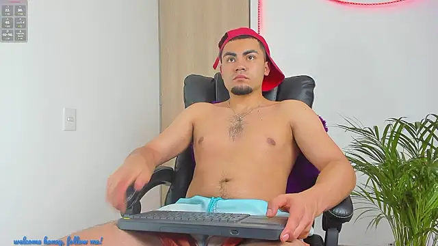 Snapshot of kalivan_voinesscu chatting on March 2026 07:34:02 AM kalivan voinesscu online show from March 2026 07:34:02 AM