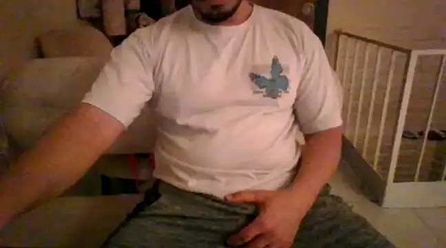 Snapshot of DateMike94 chatting on March 2025 10:32:02 PM DateMike94 online show from March 2025 10:32:02 PM