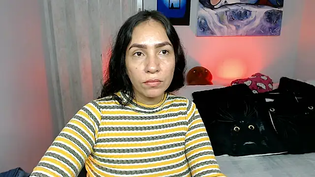 Snapshot of naihroby chatting on April 2026 04:51:01 AM naihroby online show from April 2026 04:51:01 AM