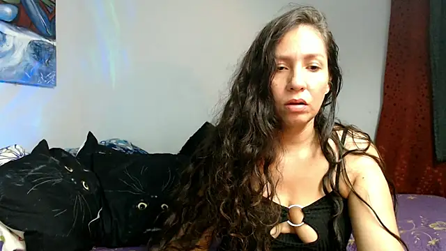 Snapshot of naihroby chatting on June 2026 04:32:02 AM naihroby online show from June 2026 04:32:02 AM
