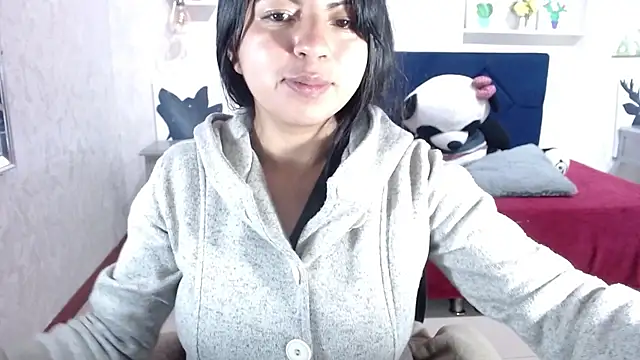 CarolineBrunx online show from November 2025 04:00:02 AM