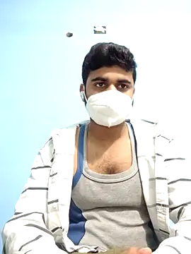 Ishan003 online show from October 2025 02:28:01 PM