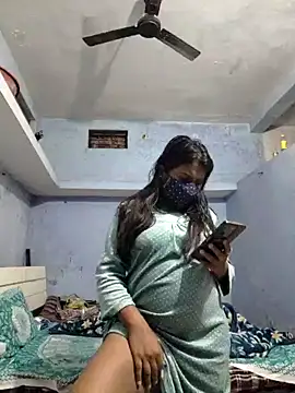 Snapshot of Priya_Strip chatting on January 2025 07:54:01 PM Priya Strip online show from January 2025 07:54:01 PM