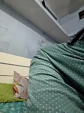 Snapshot of Priya_Strip chatting on January 2025 06:14:02 PM Priya Strip online show from January 2025 06:14:02 PM