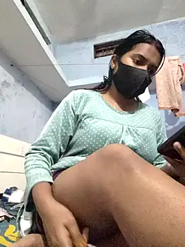 Snapshot of Priya_Strip chatting on January 2025 04:45:01 PM Priya Strip online show from January 2025 04:45:01 PM