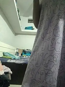 Snapshot of Priya_Strip chatting on October 2025 06:40:01 PM Priya Strip online show from October 2025 06:40:01 PM