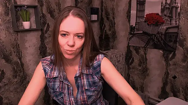 Snapshot of GloriaSi_ chatting on March 2025 10:26:02 AM GloriaSi online show from March 2025 10:26:02 AM