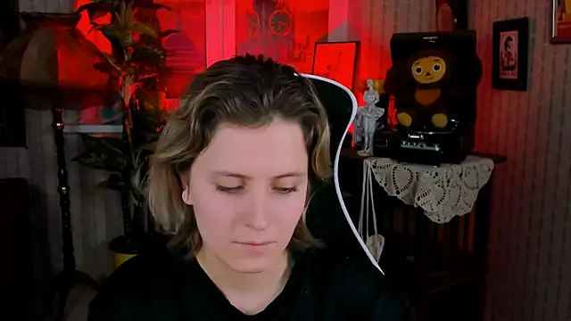 Snapshot of LolaAsmus chatting on December 2024 09:01:01 AM LolaAsmus online show from December 2024 09:01:01 AM