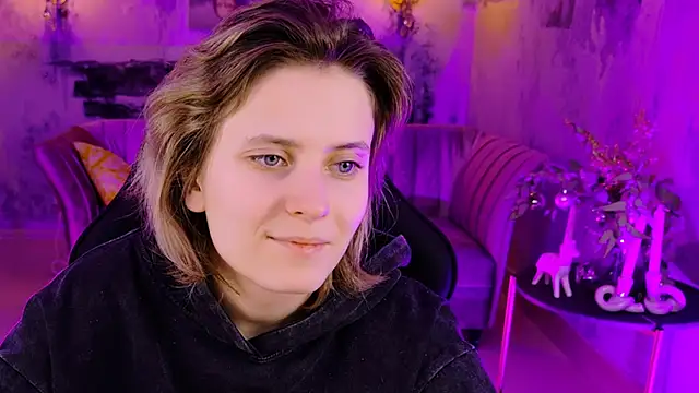 Snapshot of LolaAsmus chatting on January 2025 08:10:02 AM LolaAsmus online show from January 2025 08:10:02 AM