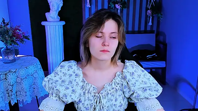 Snapshot of LolaAsmus chatting on January 2025 05:13:01 AM LolaAsmus online show from January 2025 05:13:01 AM