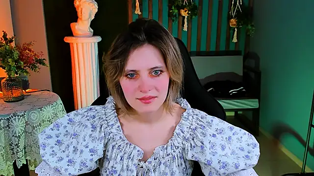 Snapshot of LolaAsmus chatting on January 2025 08:15:01 AM LolaAsmus online show from January 2025 08:15:01 AM