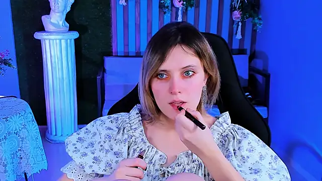 Snapshot of LolaAsmus chatting on January 2025 11:15:02 AM LolaAsmus online show from January 2025 11:15:02 AM