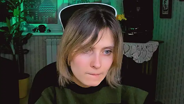 Snapshot of LolaAsmus chatting on January 2025 11:15:02 AM LolaAsmus online show from January 2025 11:15:02 AM