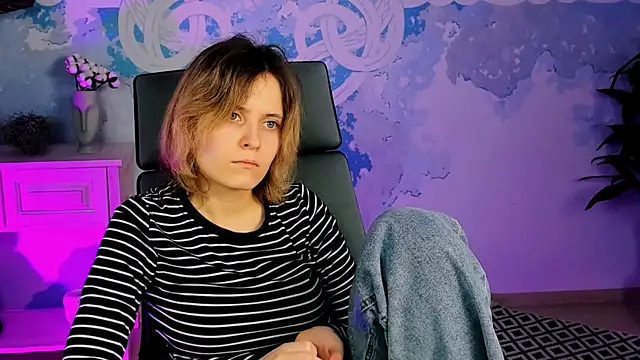 Snapshot of LolaAsmus chatting on January 2025 11:13:02 AM LolaAsmus online show from January 2025 11:13:02 AM