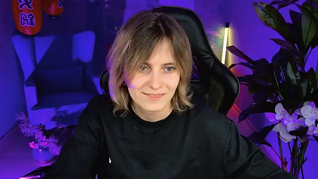 Snapshot of LolaAsmus chatting on February 2025 11:16:02 AM LolaAsmus online show from February 2025 11:16:02 AM