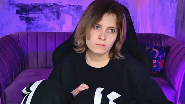 Snapshot of LolaAsmus chatting on February 2025 04:14:01 PM LolaAsmus online show from February 2025 04:14:01 PM