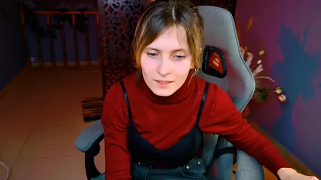 Snapshot of LolaAsmus chatting on February 2025 07:18:02 PM LolaAsmus online show from February 2025 07:18:02 PM