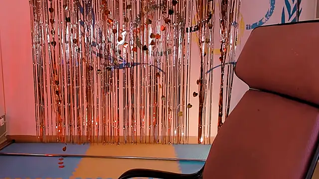 Snapshot of LolaAsmus chatting on February 2025 05:24:01 AM LolaAsmus online show from February 2025 05:24:01 AM