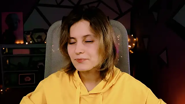 Snapshot of LolaAsmus chatting on February 2025 01:14:01 PM LolaAsmus online show from February 2025 01:14:01 PM