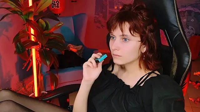 Snapshot of LolaAsmus chatting on March 2025 03:20:02 PM LolaAsmus online show from March 2025 03:20:02 PM