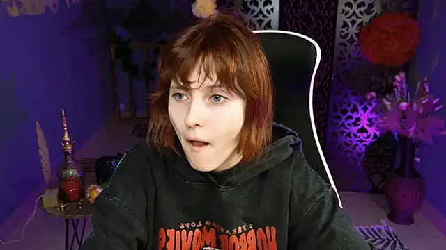 Snapshot of LolaAsmus chatting on March 2025 01:07:02 PM LolaAsmus online show from March 2025 01:07:02 PM