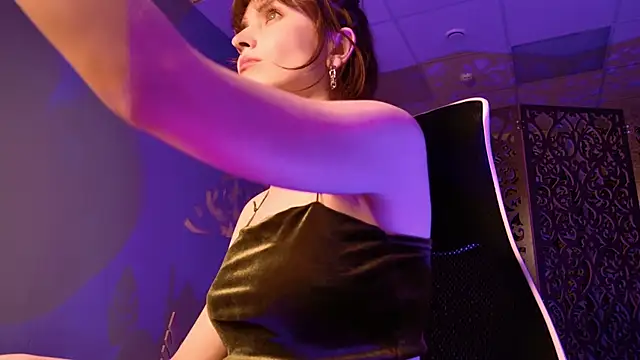 Snapshot of LolaAsmus chatting on March 2025 07:17:01 PM LolaAsmus online show from March 2025 07:17:01 PM