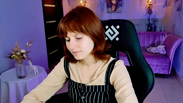 Snapshot of LolaAsmus chatting on September 2025 09:13:02 AM LolaAsmus online show from September 2025 09:13:02 AM