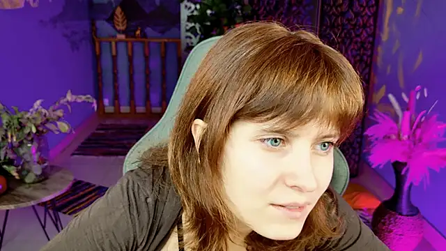 Snapshot of LolaAsmus chatting on October 2025 05:30:01 AM LolaAsmus online show from October 2025 05:30:01 AM