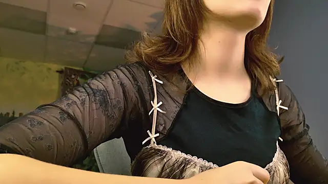 Snapshot of LolaAsmus chatting on November 2025 07:42:01 AM LolaAsmus online show from November 2025 07:42:01 AM