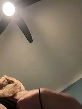 Annelibre online show from November 2025 10:07:02 PM