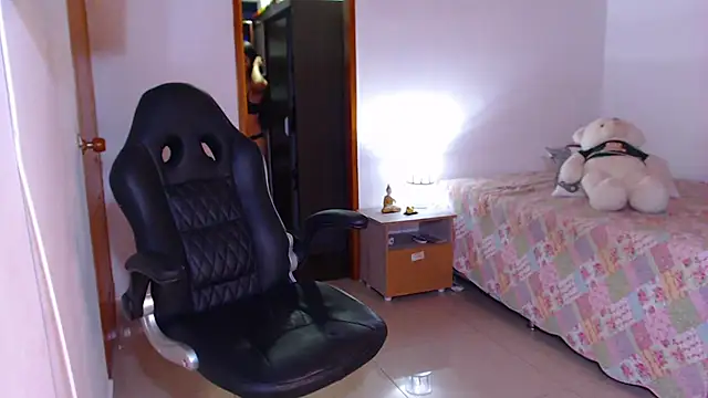 Otilia Sigrid online show from December 2024 10:54:02 PM