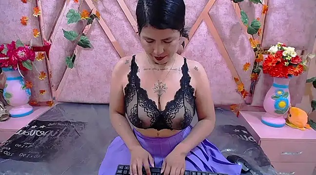 CataleyaLars20 online show from January 2025 12:41:02 PM