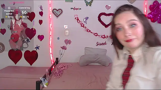 Snapshot of NaomiCandy chatting on December 2025 09:13:02 PM NaomiCandy online show from December 2025 09:13:02 PM