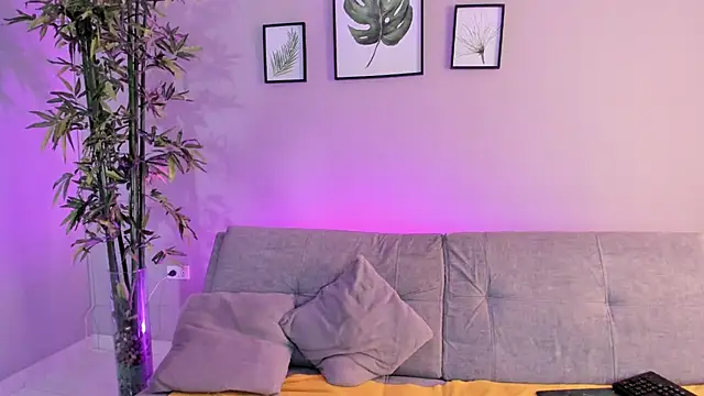 miaa lux online show from February 2025 09:50:01 PM