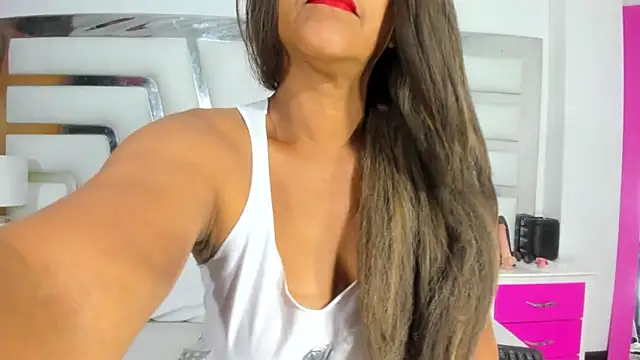 SaraaJhons online show from February 2025 04:13:02 PM