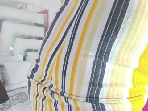 SaraaJhons online show from October 2025 03:17:01 AM