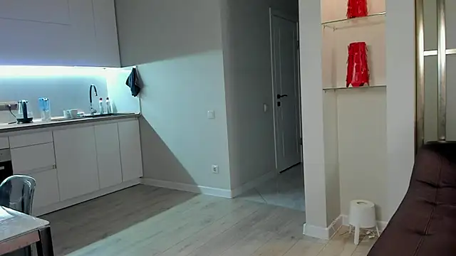 Snapshot of Emma_Flin chatting on January 2025 01:52:02 PM Emma Flin online show from January 2025 01:52:02 PM